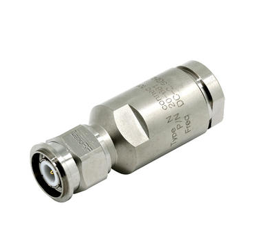 Millimeter wave connectors